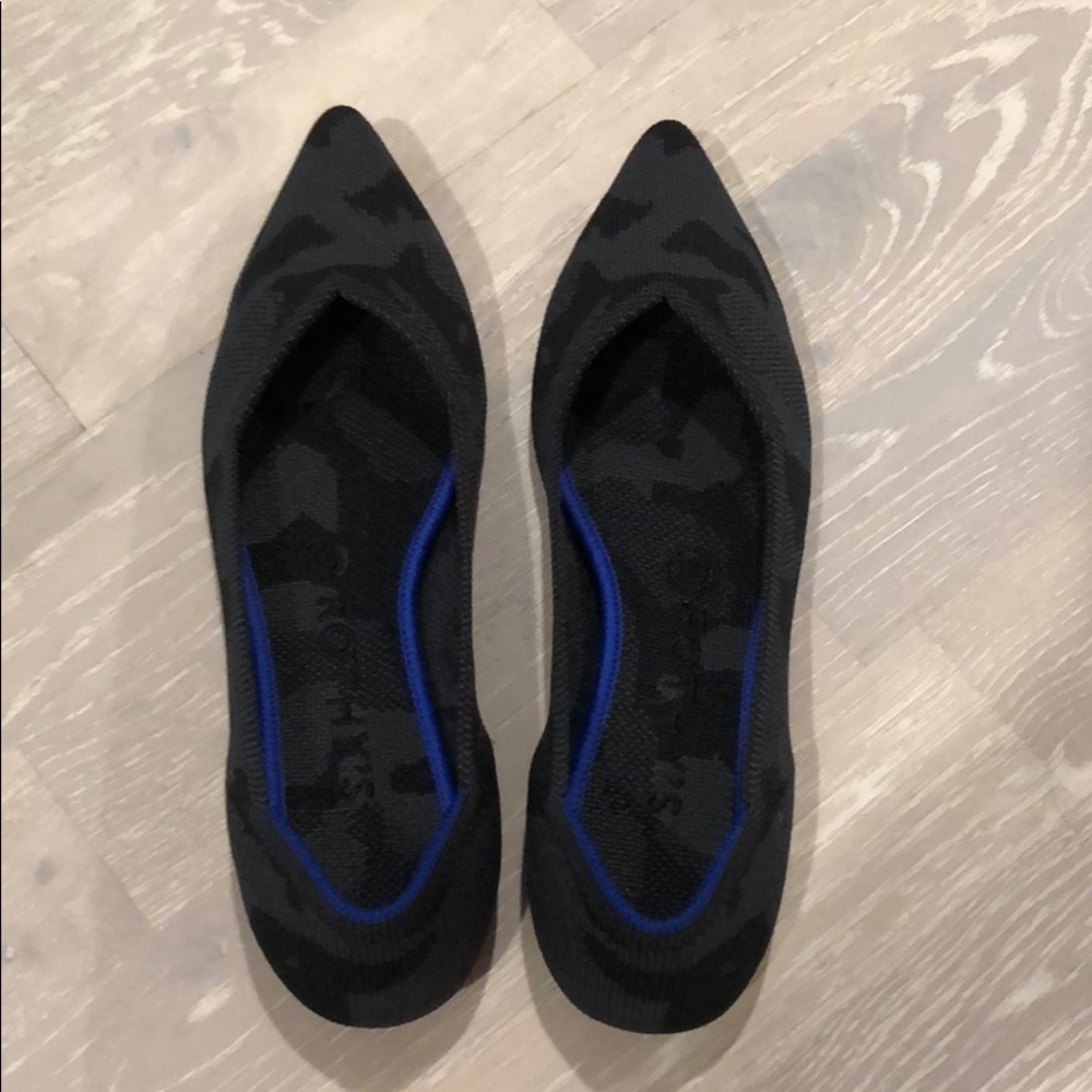 Rothy’s pointed toe flats grey camo 7.5